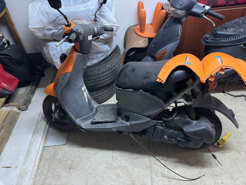 Два мопеды Сузуки летс 4