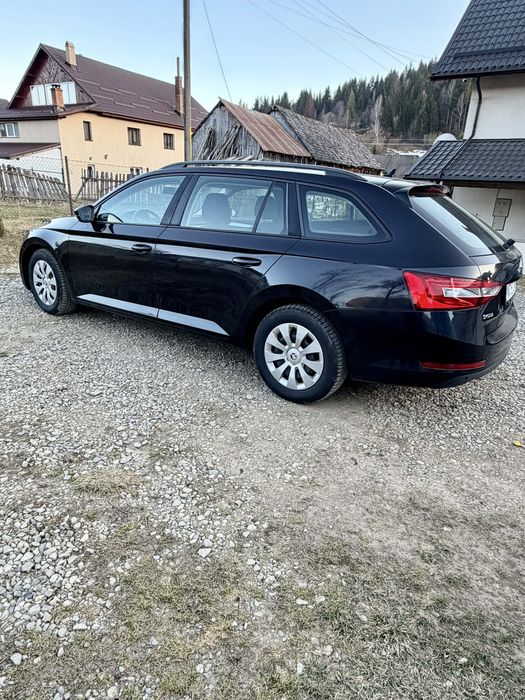 Skoda superb unic proprietar de noua