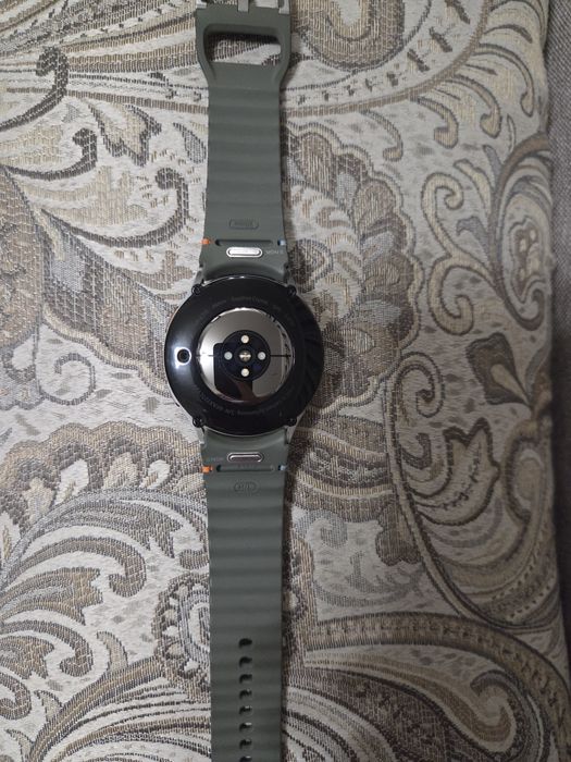 Часы Galaxy Watch 7