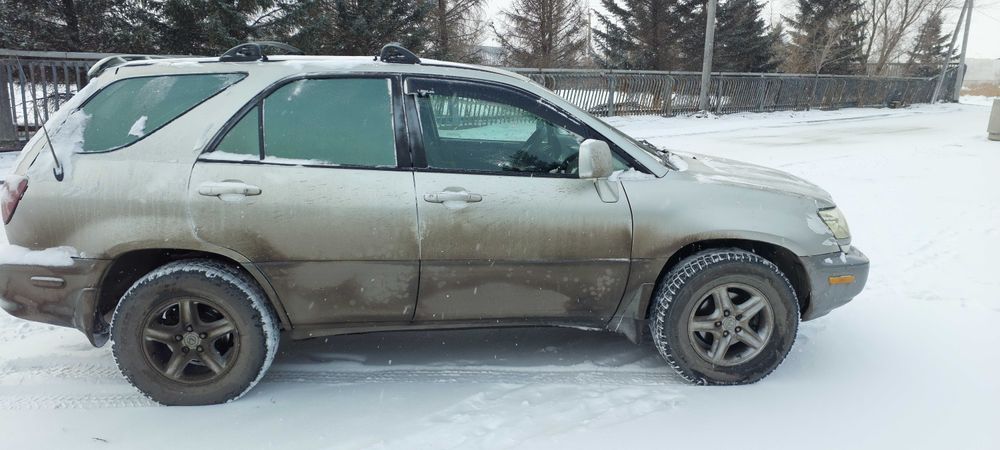 Продам лексус рх300