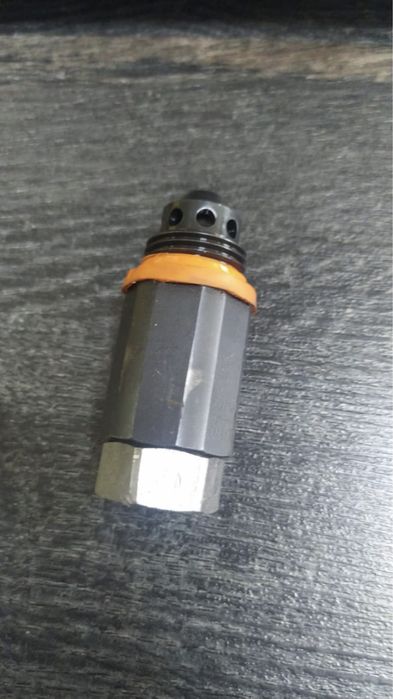 Продам клапан от JCB 3CX