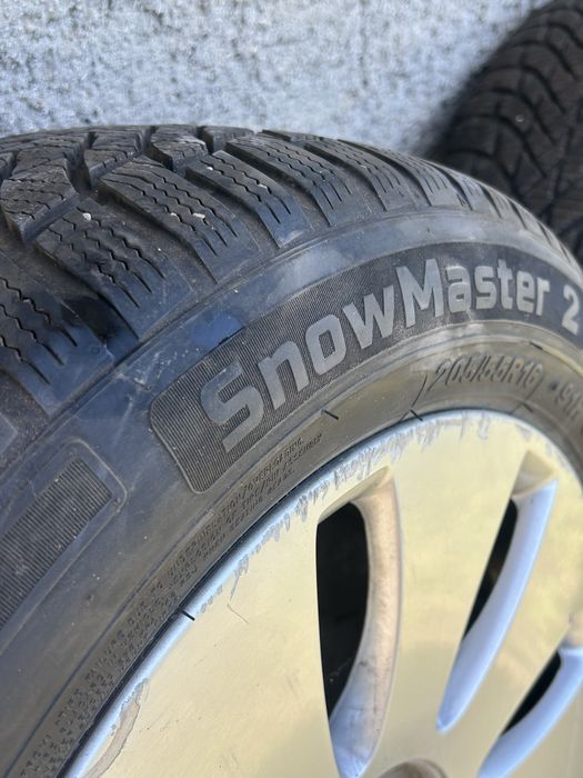 Зимни гуми 205/55 R16 със оригинални джанти Audi