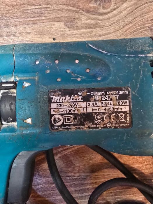 Ciocan rotopercutor Makita HR2470, 780W, 2.4J, 1100 RPM, mandrina -P-