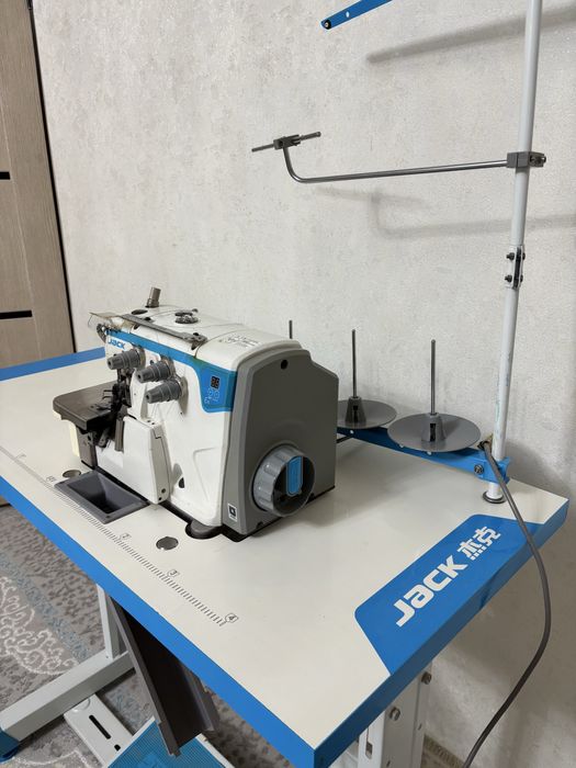 Jack швейный оверлок