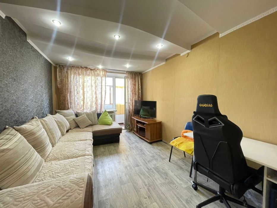 2 ком кв, этаж3/5, район стадиона Жастар