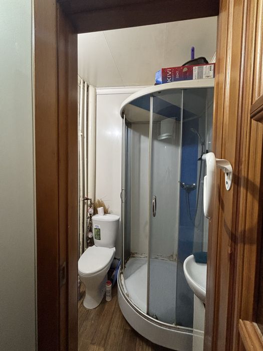 Продам квартиру ( малосемейка)