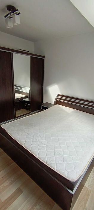 Apartament 3 camere de închiriat