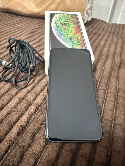 Iphone xs max 64gb
