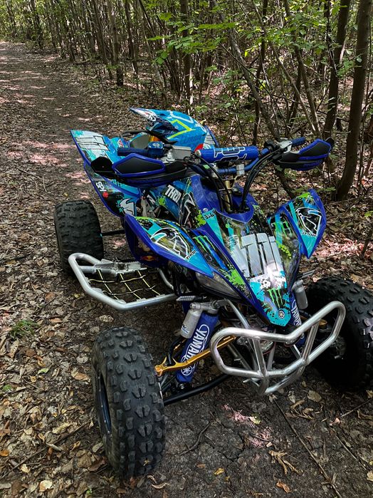 Yamaha YFZ450 quad