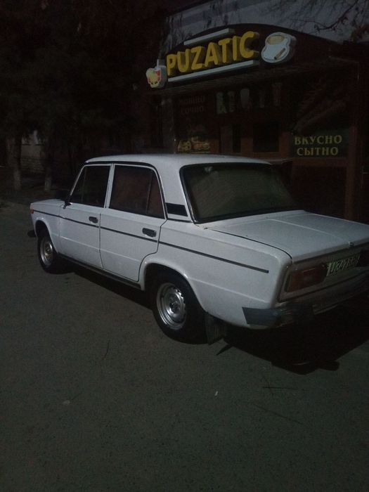 Продаётся жигули хороший состоянии белый цвет седан документ всё окей