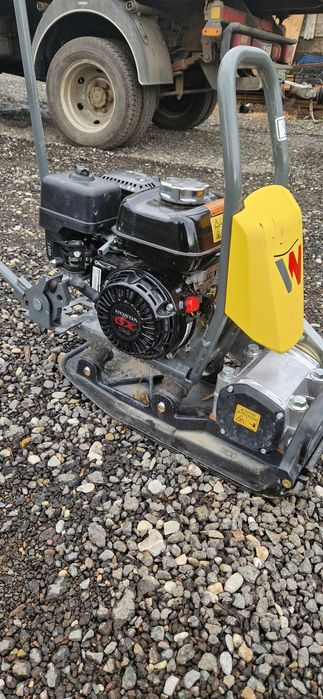 Inchiriez talpă mai compactor de inchiriat