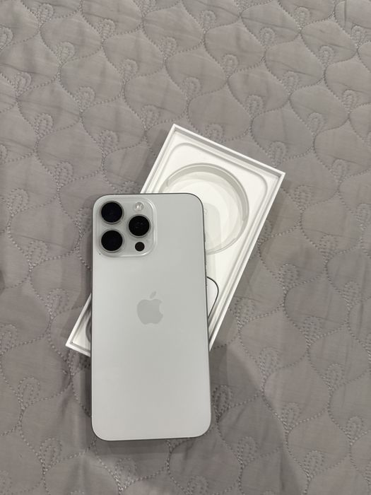 iPhone 15 Pro Max