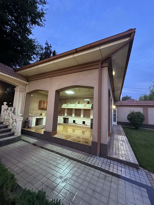 Chilonzor tumaniDomraobodda 13 sotihli hovli sotiladi