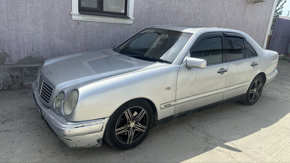 Мерсдес бенц 210