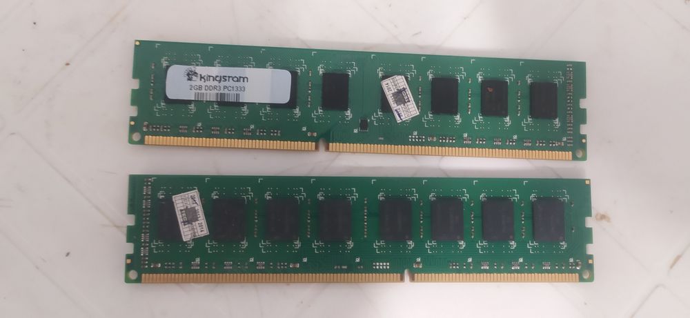Оперативка 4ГБ от Kingsram