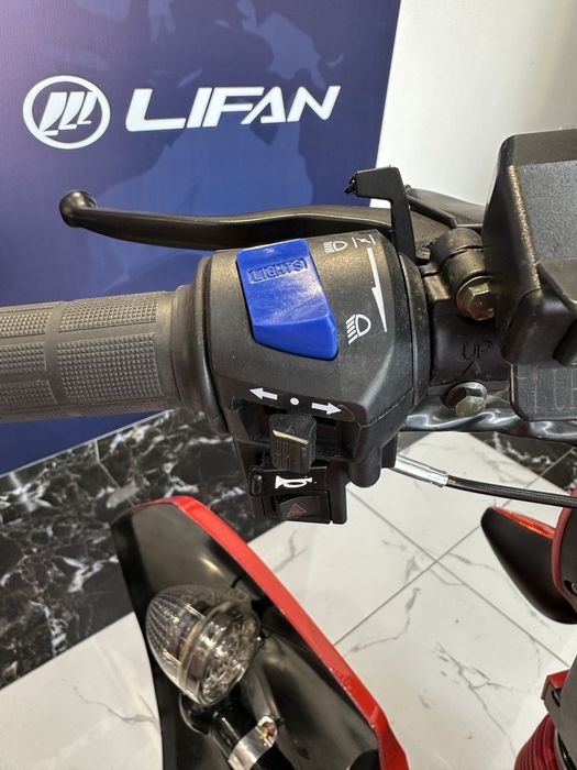 Muravey Xunjie 250 куб. 2Т. Motoroller, Муравей, Мотороллер.