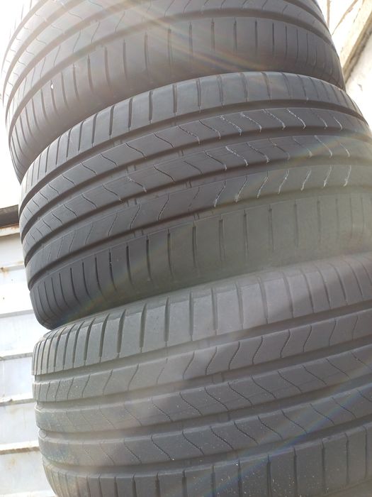 Гуми 225/45/18със245/40/18 Бриджстоун