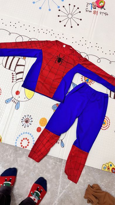 Костюм человек паук