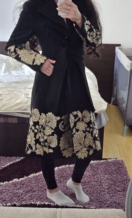 Дамско дълго палто