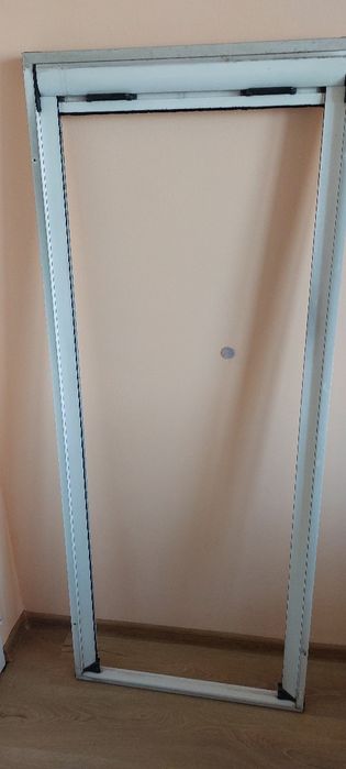 Ролетен комарник