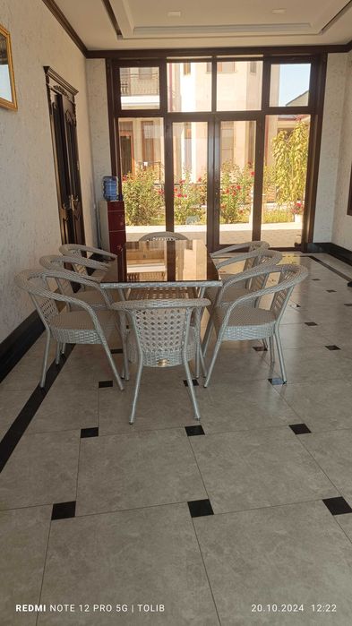 Ratan to'qima stol stullar