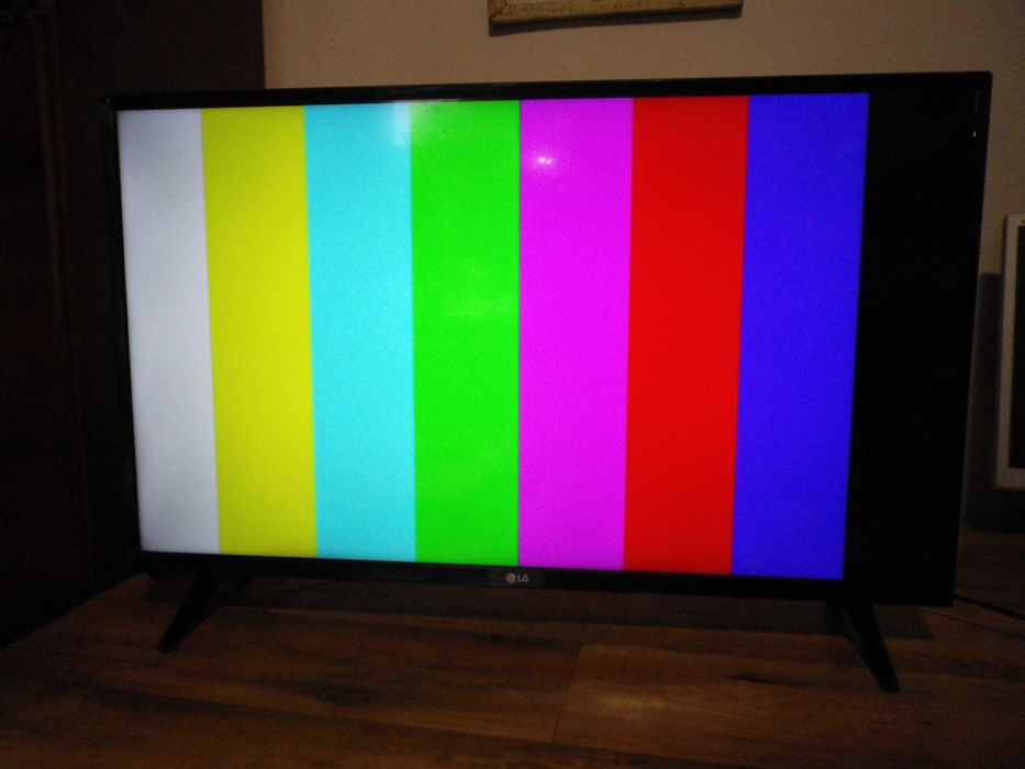 LED телевизор LG LED 32LJ500V