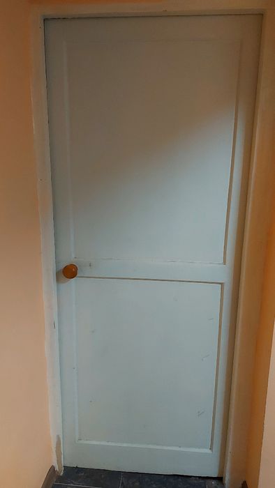 Продам двери межкомнатные