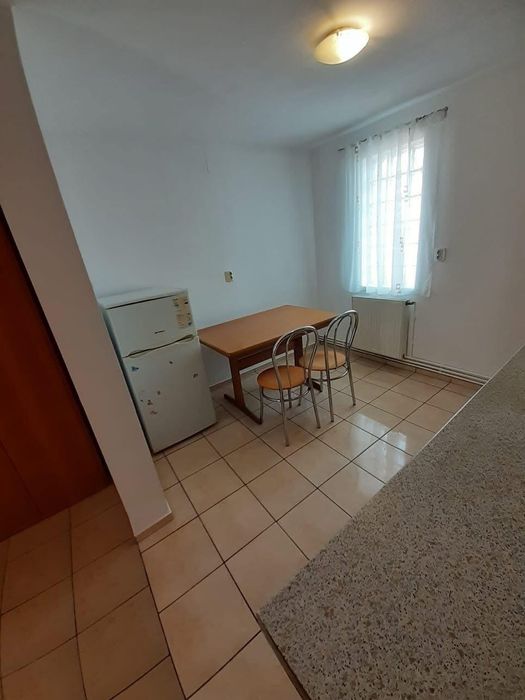 De închiriat apartament 2 camere