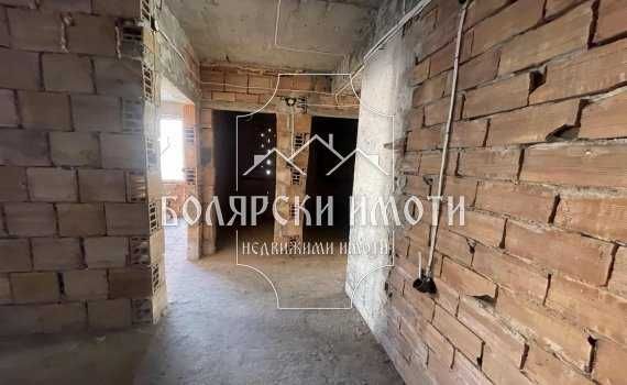 Продава се Тристаен апартамент в Велико Търново, Бузлуджа - 89 кв.м за 1630 €/кв.м - Снимка #9