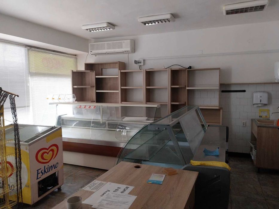 Продава се Магазин в Златарица - 90 кв.м за 680 €/кв.м - Снимка #1
