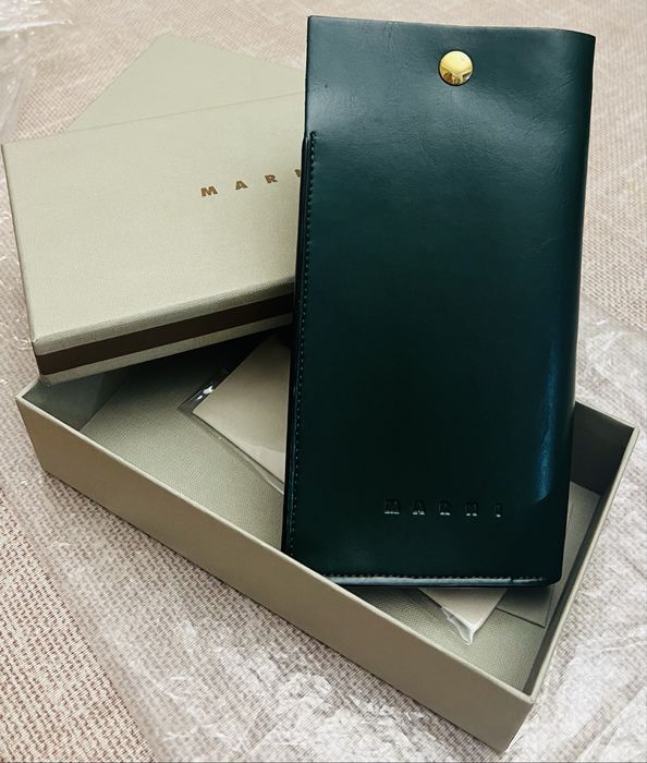 Солнцезащитные очки Marni