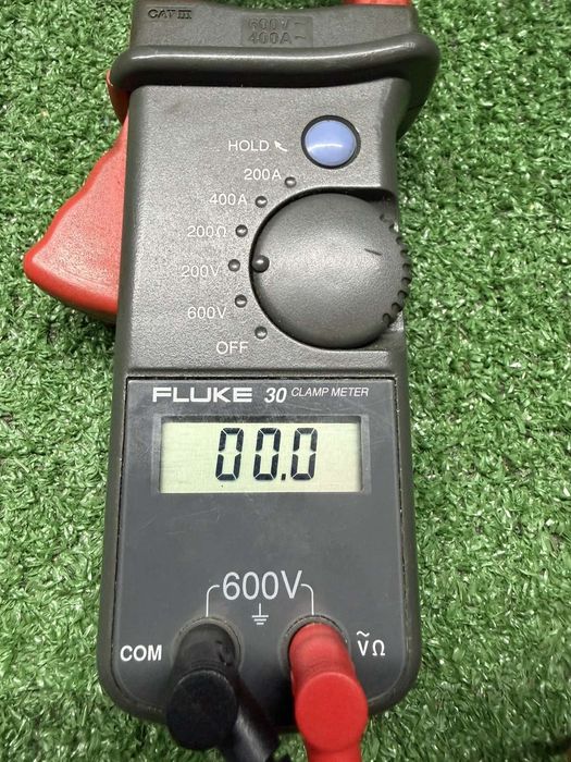 Ампер клещи на Fluke 30