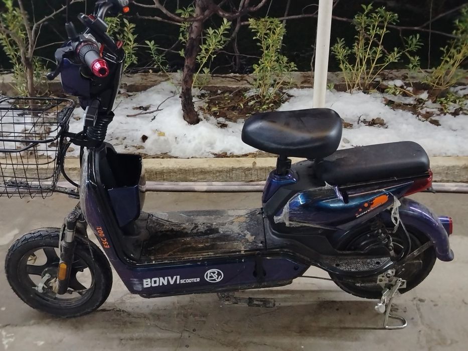 Bonvi elektron skuter