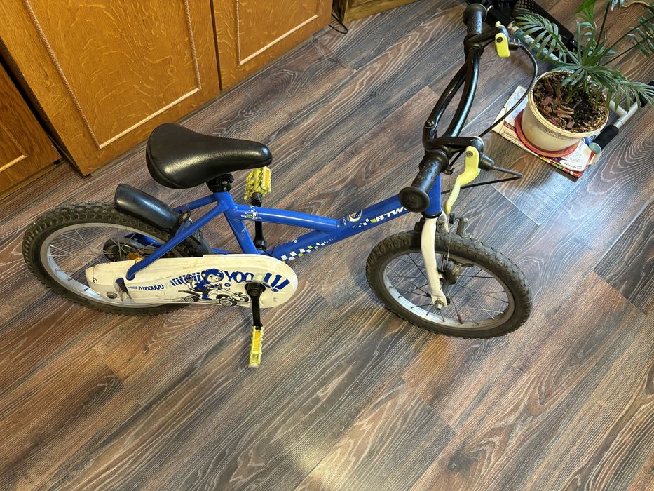 Bicicleta copii cu roti ajutatoare