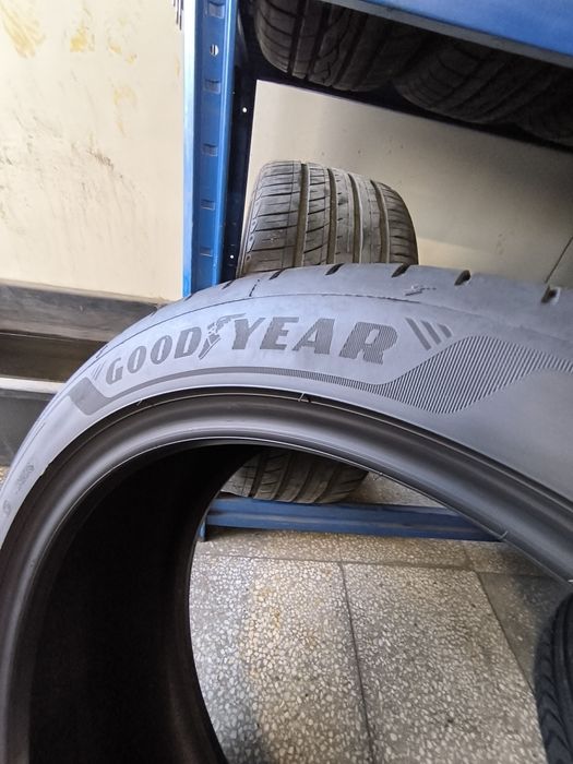 225 45 18 Goodyear Летни 2бр.