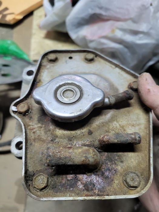 Продам Комрпессор кондера,генератор