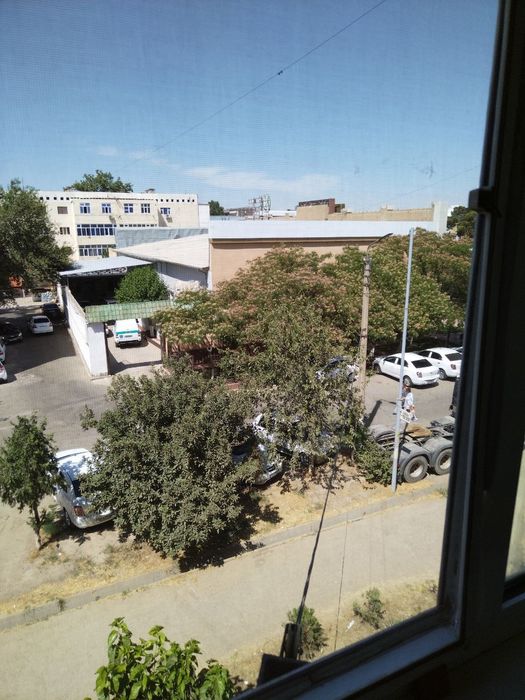 Kvartira sotiladi 3 Xona 3-qavat