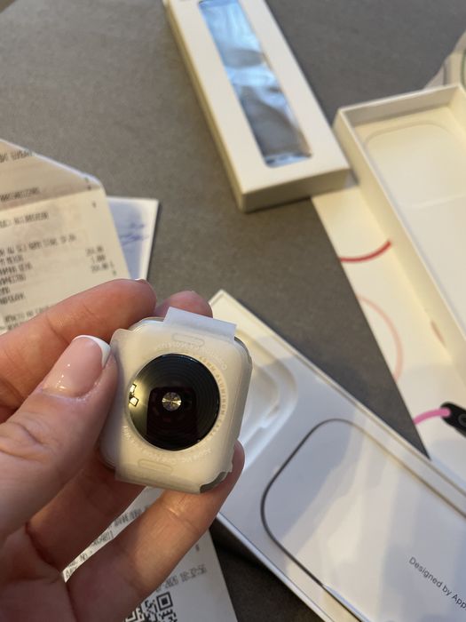 Apple watch SE3 starlight 40mm - НОВ
