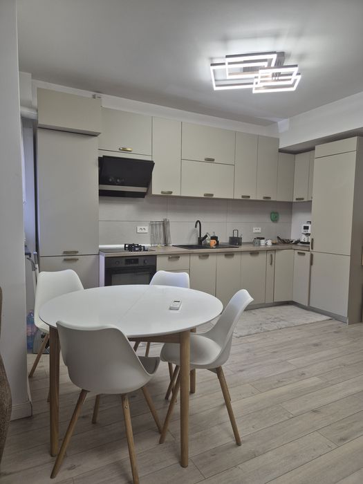 Inichiriere apartament in Craiova, 3 camere decomandat