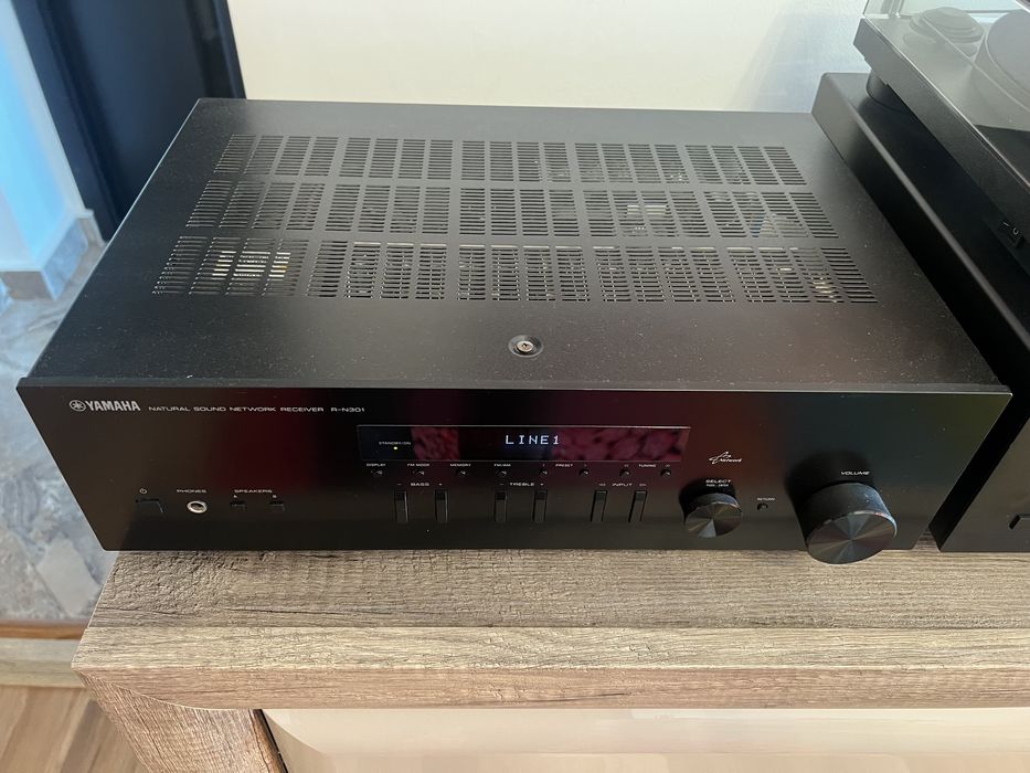 Receiver/amplificator Yamaha RN 301