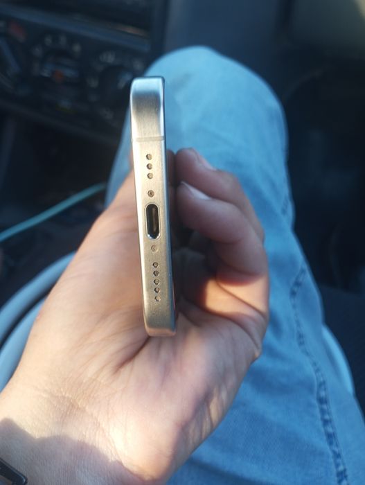 Айфон 15про 256гб