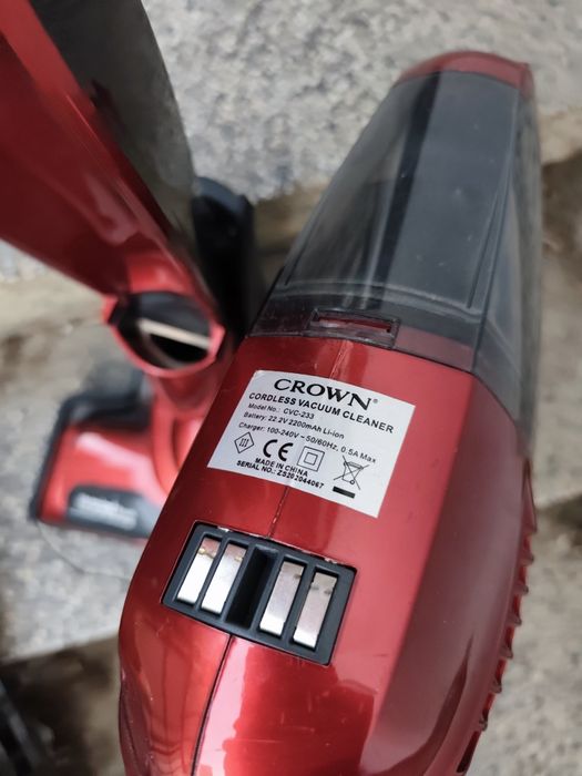 Crown cvc 233 вертикална прахусмокачка ,2в1