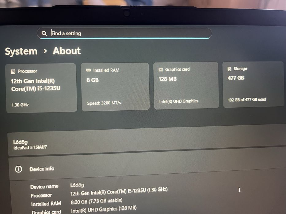 Lenovo leptop.