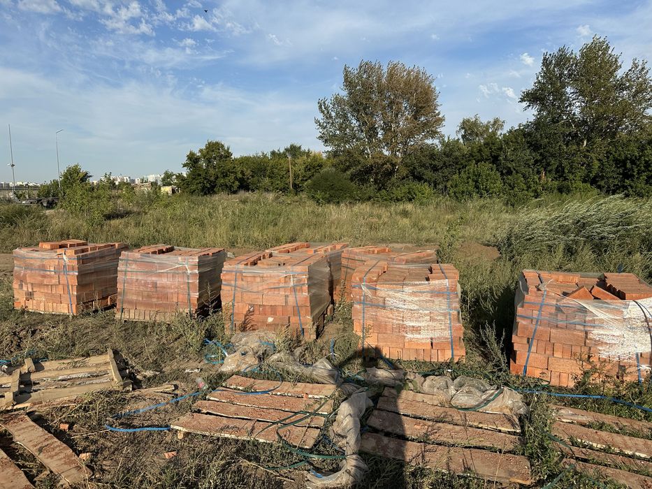 Кірпіш бар 7 падон