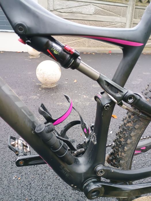 Vand bicicleta Specialized full suspension