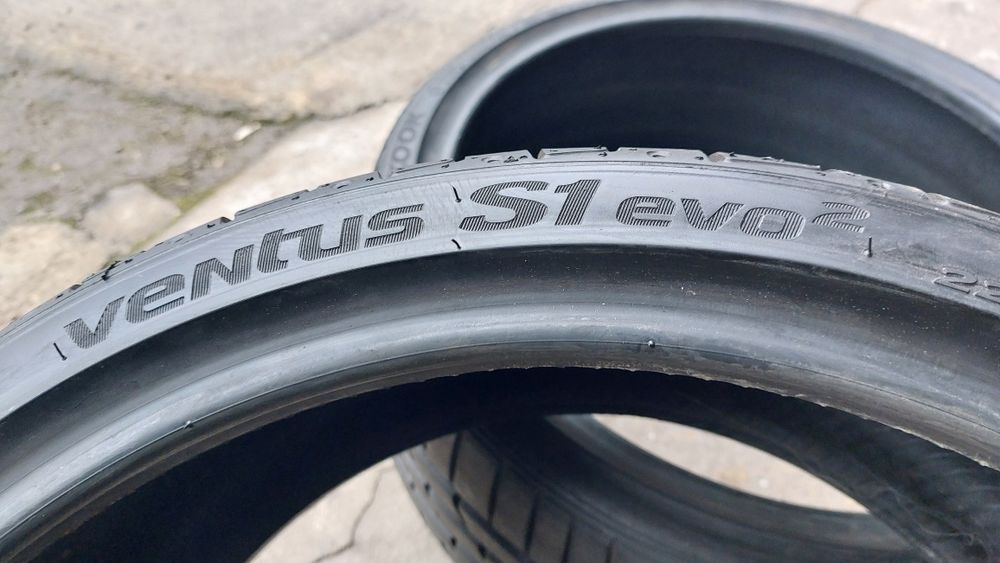 Гуми 225/35/19 Hankook Ventus S1 Evo 2 броя