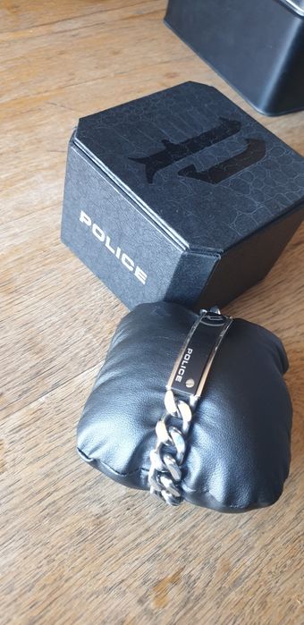 Ocazie Bratara Police Barbati PEAGB0010801

Vezi disponibilitatea in M