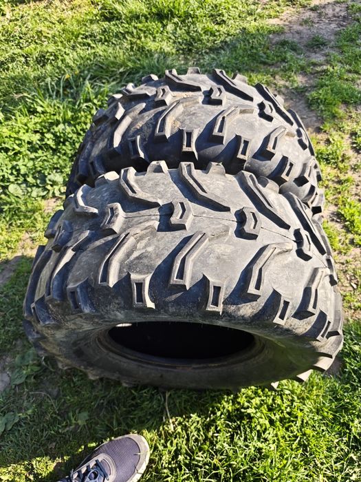 Vand 2 anvelope atv kenda bear claw k299  26x11- 12  in stare bună