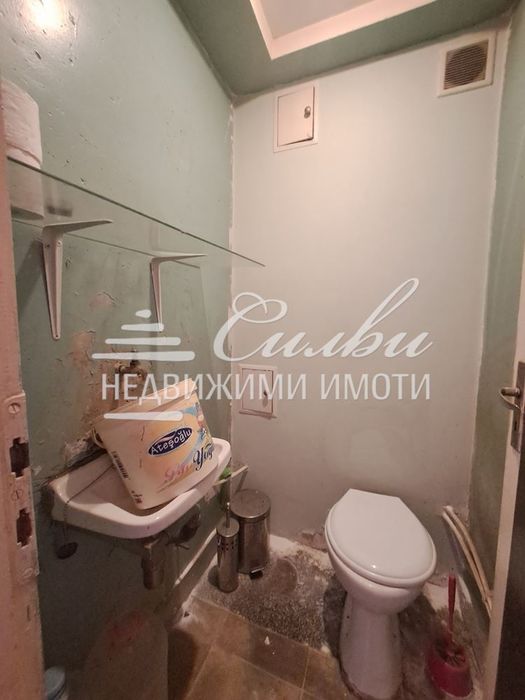 Продава се Четиристаен апартамент в Шумен, Математическа гимназия - 103 кв.м за 938 €/кв.м - Снимка #9