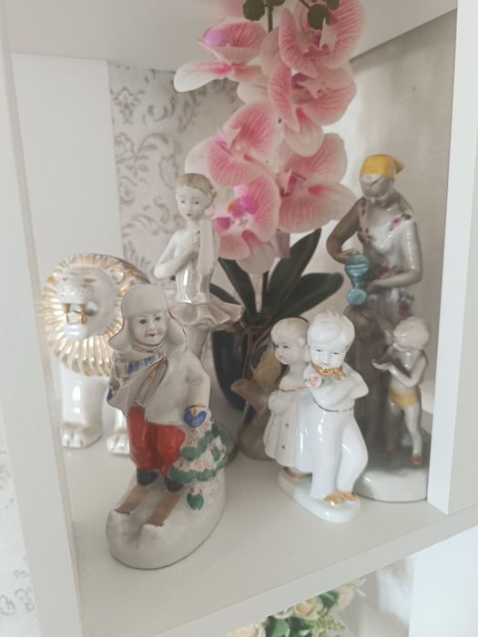 Продам статуэтки.